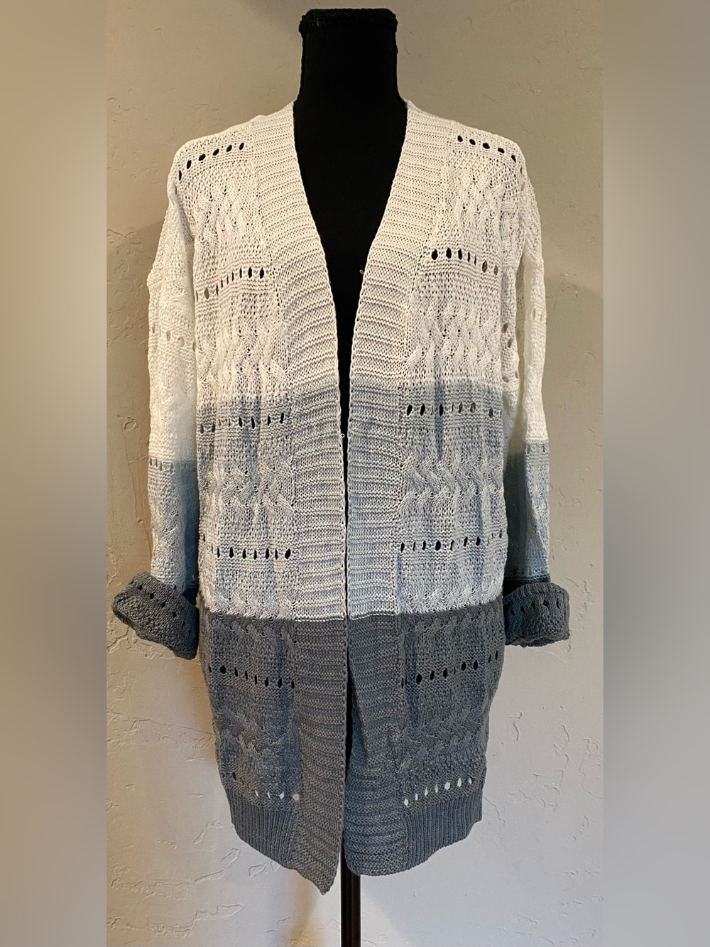 Hem & Thread Open Ombre Knit Cardigan White to Blue-ish Gray Sz. M PTP 22 NWT